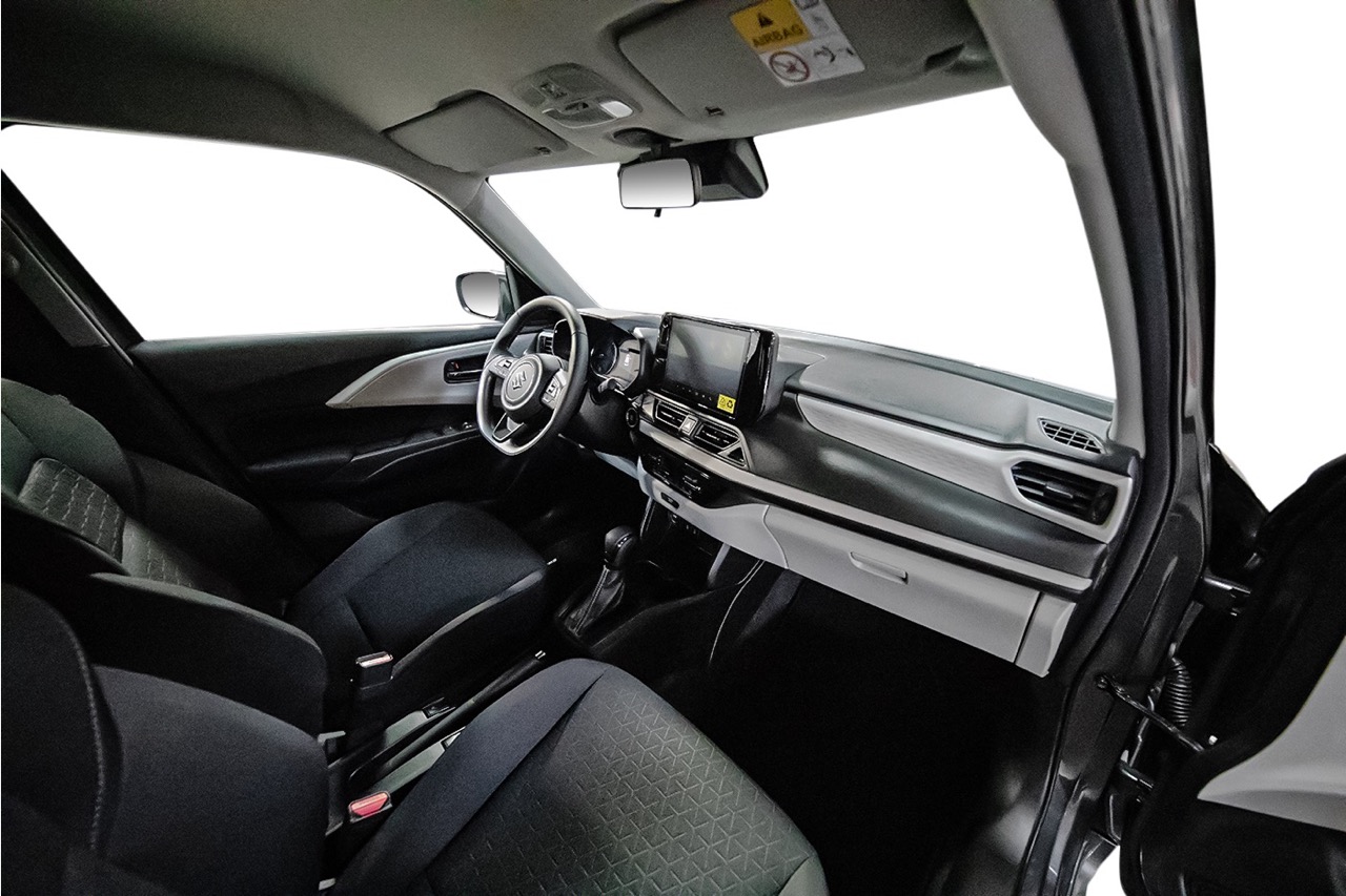 Suzuki_Swift_Grau-06 Large